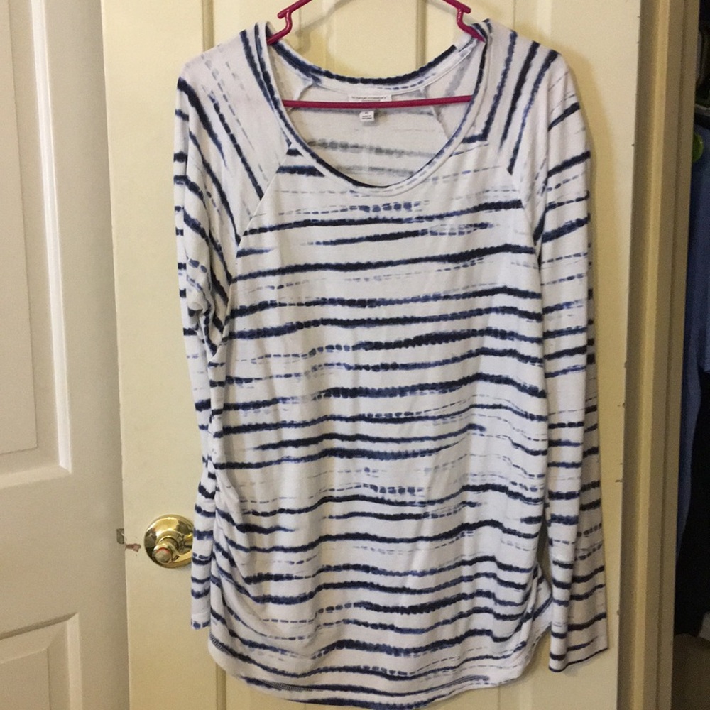 Liz Lange Maternity top